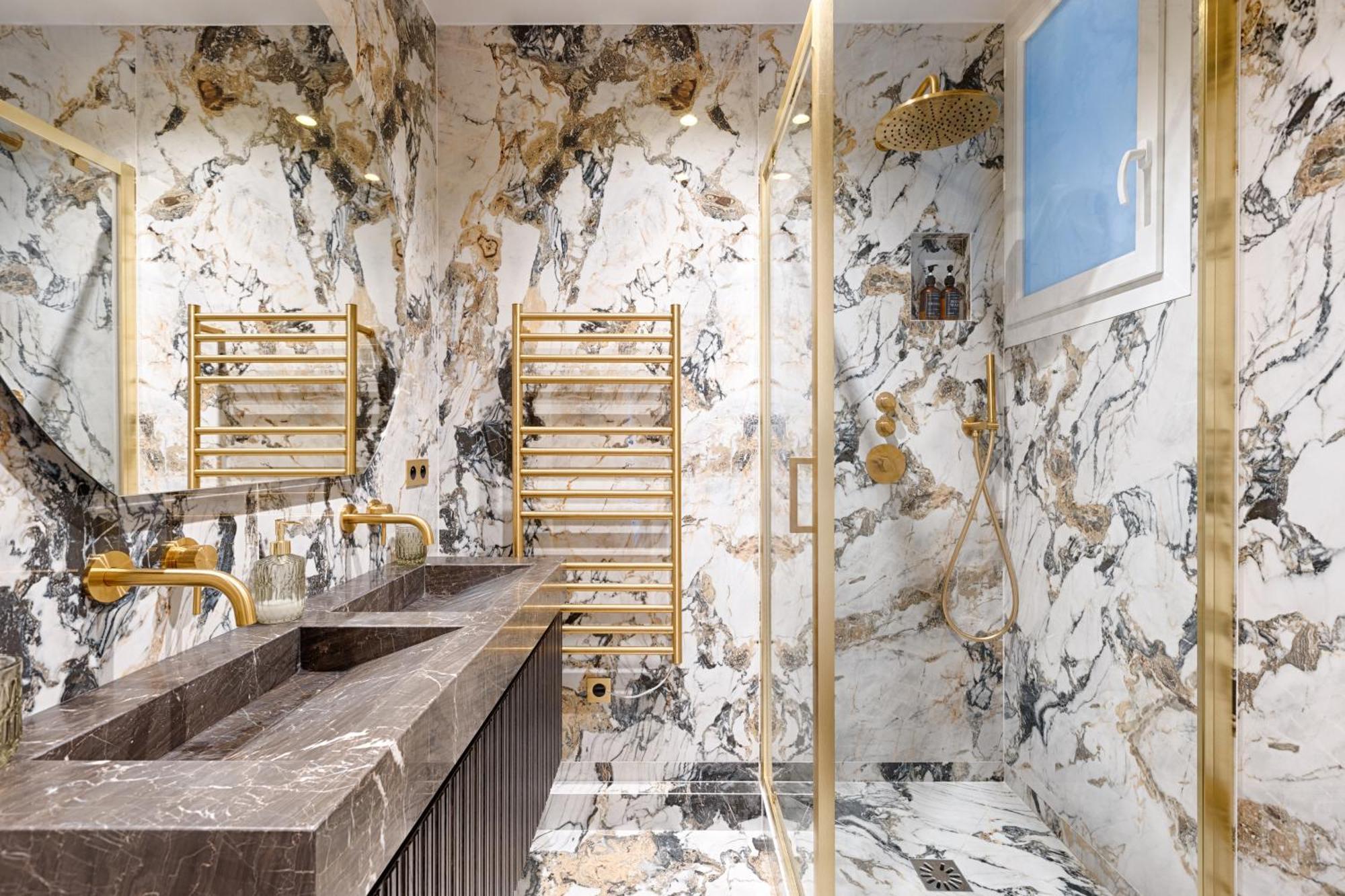 Serviced - 6 Guests - Champs-elysees Parijs
