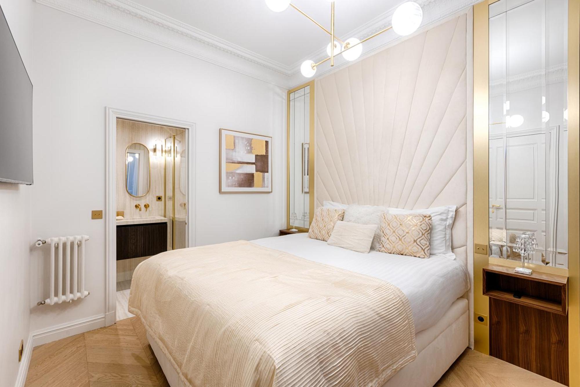 Serviced - 6 Guests - Champs-elysees Appartement Parijs